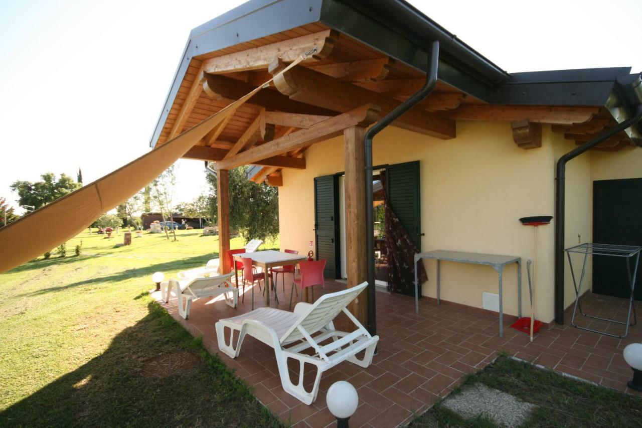 Due Casette Con Piscina Castagneto Carducci Exterior photo